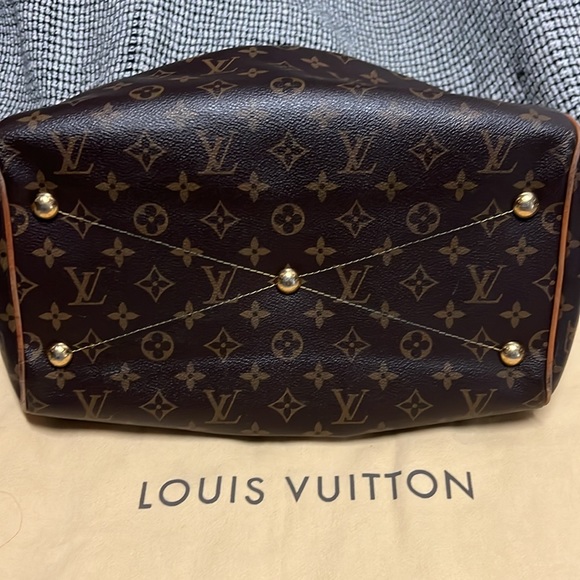 Authentic Louis Vuitton Tivoli GM 
With box, dust cover, and original receipt. - Picture 6 of 16
